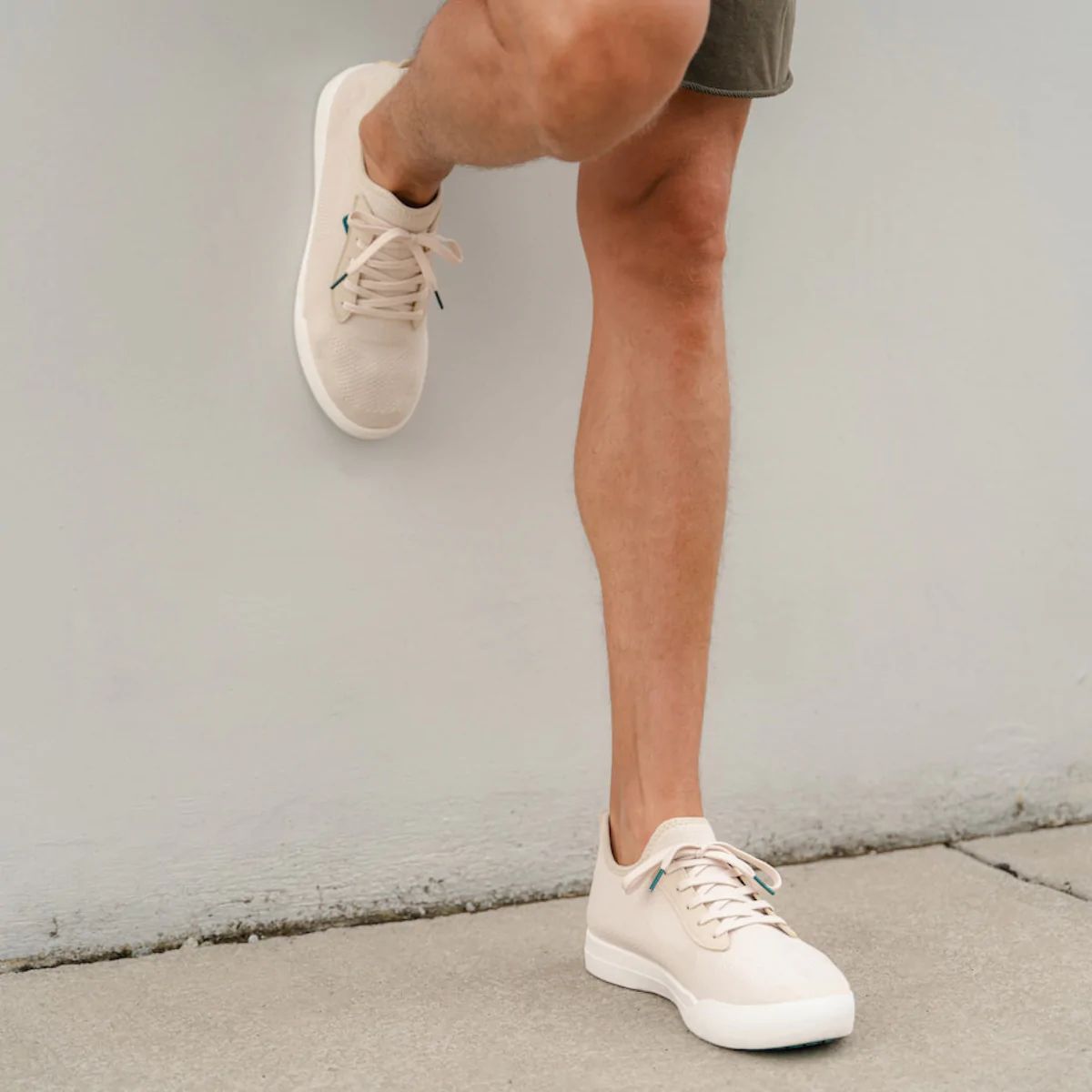 Vessi Weekend Limited Edition Men's Sneaker Beige | 075-RFXJBK