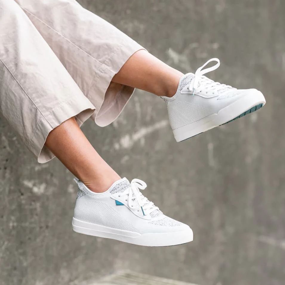 Vessi Weekend Originals Women's Sneaker White | 014-WFBIAR